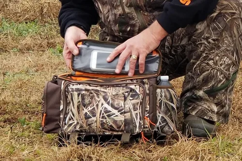 Vista 2 de MOJO Outdoors Duck Hunting Accessories: Bags, Backpacks, and Decoy Gear