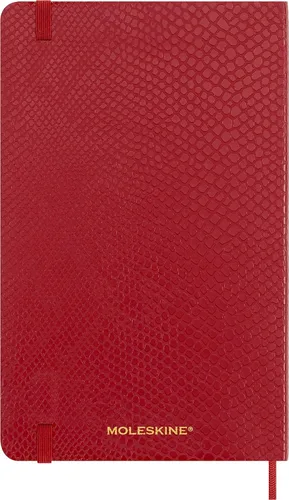 Vista 6 de Moleskine 2024 Precious and Ethical Weekly Planner Box, 12M, Large, Boa Red, Soft Cover (5 x 8.25)
