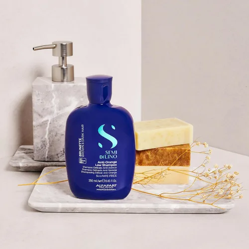 Vista 3 de ALFAPARF MILANO Semi di Lino - Champú azul para cabello moreno, castaño, castaño y oscuro, champú anti naranja, sin sulfato, elimina el latón
