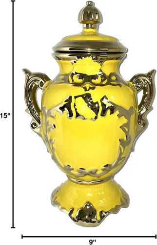 Vista 5 de Sopera de porcelana para Ochun amarilla con acentos dorados en forma de trofeo con capacidad de 4 litros