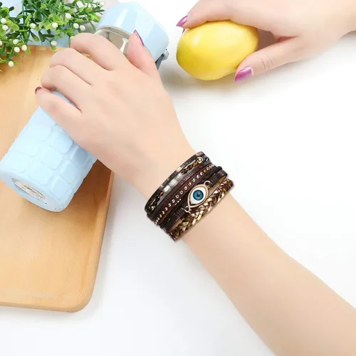 Vista 5 de Leather Wrap Bracelet Boho Cuff Bracelets for Women Teen Girls Cross Bracelet Fashion Jewelry Gifts for Her