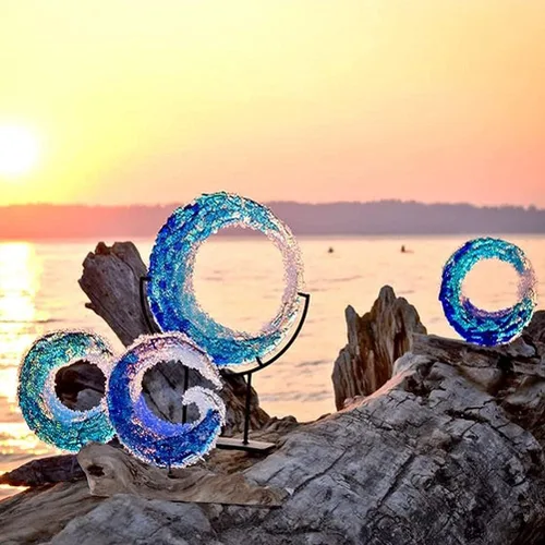 Vista 5 de Escultura de vidrio fundido con ondas, adorno azul degradado creativo, forma de olas del océano, arte para decoración de escritorio, decoración