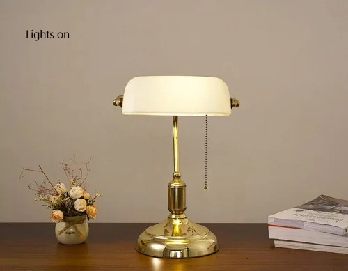 Vista 6 de Bankers - Lámpara de mesa vintage, interruptor de cadena de tracción tradicional, acabado de latón, lámpara de escritorio dorada para dormitorio