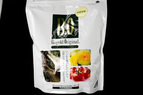 Vista 4 de Fertilizante japonés Biogold original para bonsái + 10 cestas (BIO900+BASK)