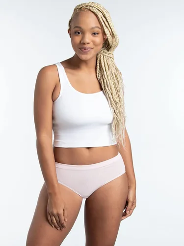 Vista 2 de Fruit of the Loom Women's Beyondsoft Underwear, Super Soft Designed with Comfort in Mind, Available in Plus