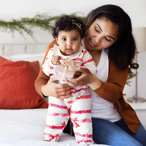 Vista 3 de Burt's Bees Baby Mameluco para bebé, 100% algodón orgánico de una pieza, Envuelto