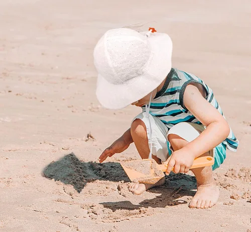 Vista 42 de SimpliKids Sombrero de sol para bebé de ala ancha con protección solar UPF 50+ UV Ray