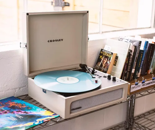 Vista 11 de Crosley CR8017B-DU Voyager Tocadiscos, Dune Duna