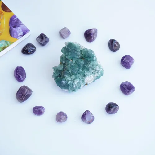 Vista 4 de Juego de piedras de cristal de amatista pulidas de cristal curativo a granel de 3 libras, piedras de cristal de amatista pulida para la fabricación