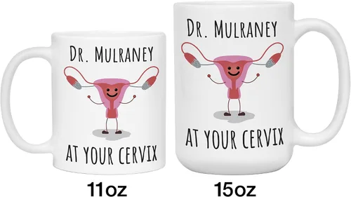 Vista 3 de Taza para ginecólogo – Regalo de agradecimiento personalizado para obstetra – Taza de médico personalizada – Nombre personalizado del ginecólogo Dr.