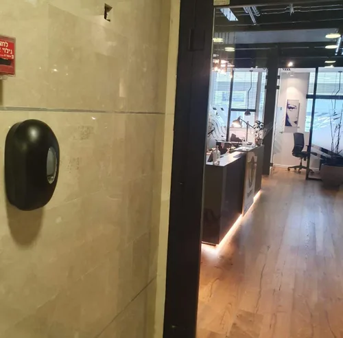 Vista 8 de Dispensador automático de jabón montado en la pared, gel de energía de batería, spray de espuma líquida, dispensador de desinfectante de manos