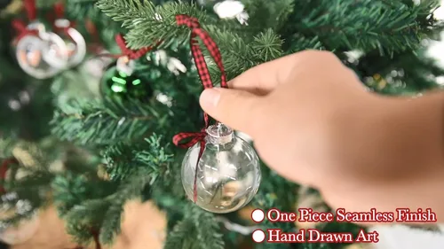 Vista 8 de Rae Dunn Adornos de Navidad, juego de 12 bolas de vidrio transparente con bonitos diseños navideños, decoraciones colgantes de 2.36 pulgadas