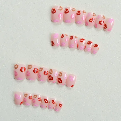Vista 6 de Uñas postizas a presión para San Valentín, uñas postizas cortas cuadradas MABKJLF nude con diseños de labios, cobertura completa, pegamento
