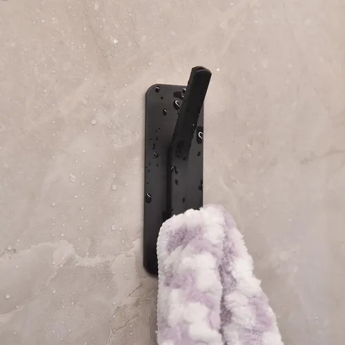 Vista 4 de Ganchos adhesivos negros para toallas de baño montados en la pared, paquete de 4 ganchos para toallas de baño, soporte para bata, gancho de acero