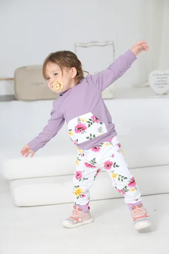 Vista 4 de Eghunooy Conjunto de sudadera con capucha floral de manga larga para bebé niña con bolsillo y diadema