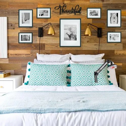 Vista 2 de Letrero de madera negra con texto en inglés "Thankful" (Thankful)
