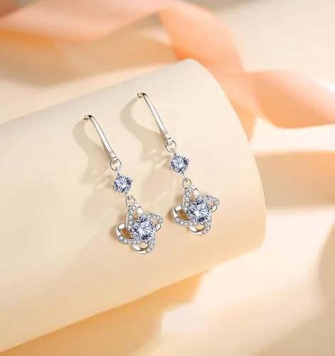 Vista 3 de Bisen Jewelry - Aretes de plata de ley 925 aretes de trébol de cuatro hojas aretes de moissanita aretes de mujer juego binaural de regalo para novia