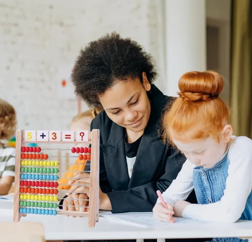 Vista 5 de Ábaco de madera para niños, marco de conteo Montessori de 100 cuentas para matemáticas
