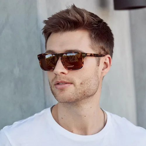 Vista 4 de MVMT Reveler Gafas de sol rectangulares polarizadas para hombre 2.244in