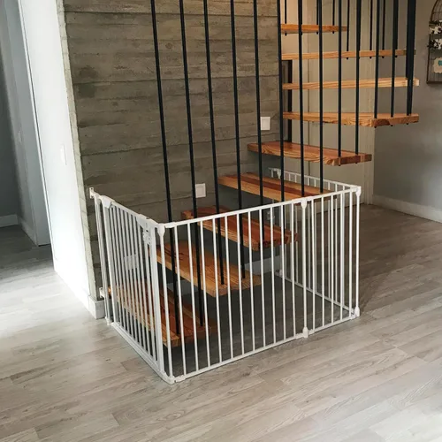 Vista 7 de Cardinal Gates EX100 XpandaGate - Puerta extensible para bebé, puerta extra ancha para perros, puerta de seguridad ajustable para niños y mascotas