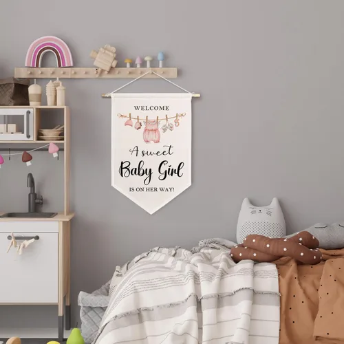 Vista 5 de ChissNook Lienzo decorativo de bienvenida para baby shower, color rosa con texto en inglés "A Sweet Baby Girl Is on Her Way", arte de pared colgante