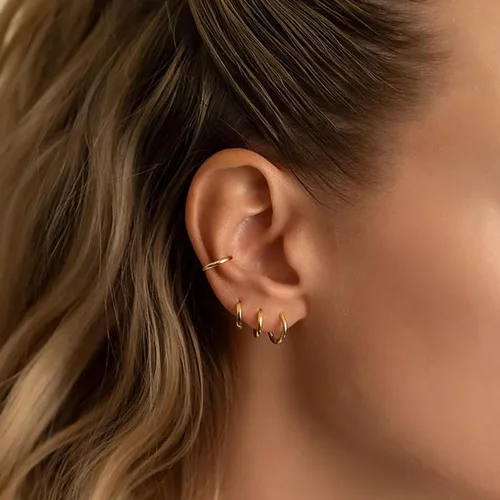 Vista 7 de Gokeey Small Gold Huggie Hoop Earrings Set for Women 14K Real Gold Plated Hypoallergenic Lightweight Earrings for Sensitive Ears Everyday Earrings