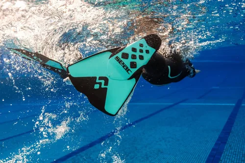 Vista 8 de SEAC ITA, ligeras y potentes aletas cortas de natación y snorkel para adultos y niños