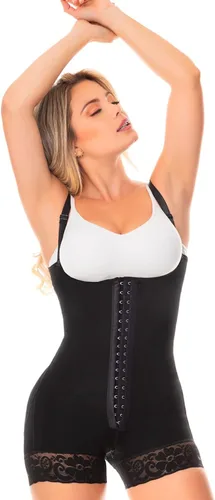 Vista 2 de SHAPE CONCEPT 054 058 Fajas Colombianas Reductoras y Moldeadoras Post Surgery Compression Garment Tummy Tuck