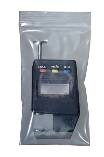 Vista 4 de Bolsa de plástico con cierre hermético ClearlyBags 3 x 5 pulgadas, Polietileno 6-mil, 100/paquete