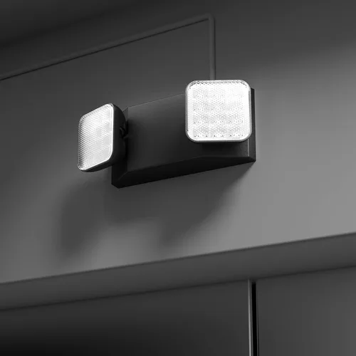 Vista 7 de Paquete de 1 letrero de salida LED negro con luces de emergencia y batería de respaldo, con cable ajustable, 2 cabezales LED, certificado UL