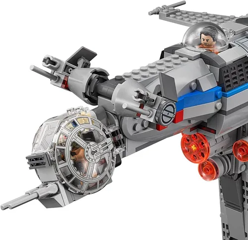 Vista 2 de LEGO Star Wars Episodio VIII Bombardero de resistencia 75188 Kit de construcción (780 piezas)