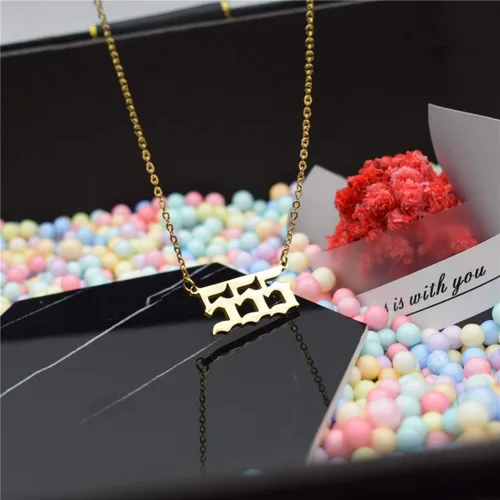 Vista 3 de HUTINICE Collar con número de ángel, chapado en oro de 18 quilates, delicado 111 222 333 444 555 666 777 888 999 colgantes para mujer, joyería