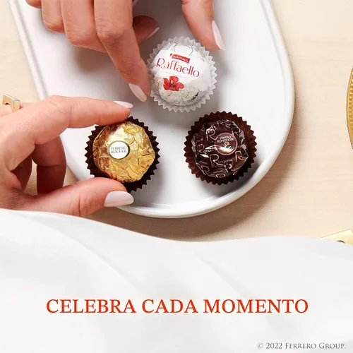 Vista 5 de Raffaello Pralinés de Coco y Almendra en Caja de Lata Metálica 30 Golosinas Envueltas Individualmente, 10.6 oz