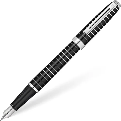 Vista 4 de Sheaffer Prelude - Bolígrafo de laca de ónix negro con tapa de paladio perseguido y ribete chapado en oro de 22 quilates