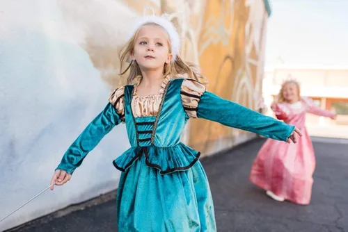 Vista 9 de Little Adventures Disfraz de princesa medieval