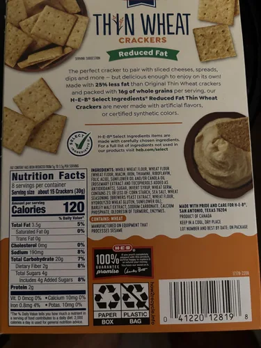 Vista 2 de H‑E‑B Thin Wheat Crackers - Reduced Fat 8.5 oz (paquete de 4) con carpeta gratuita