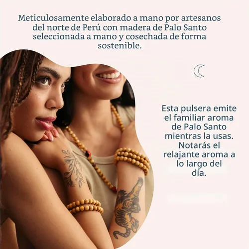 Vista 3 de Luna Sundara Pulsera Palo Santo y Huayruro hecha a mano en Perú altamente aromática y espiritualmente limpiadora
