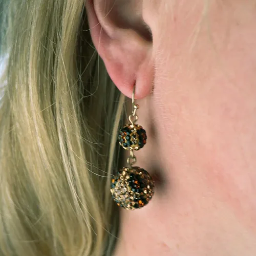 Vista 2 de Rosemarie & Jubalee Pendientes colgantes con diseño de leopardo Get Wild para mujer
