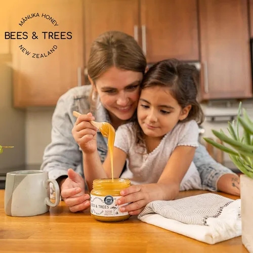 Vista 7 de Bees & Trees 350+ MG 100% miel de Manuka de Nueva Zelanda cruda, tarro de vidrio de 13.40 oz