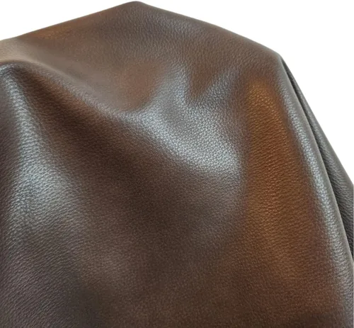 Vista 7 de NAT Leathers™ Cuero sintético sintético suave de piel sintética vegana marrón bellota (aprobado por PETA Vegano) por The Yard Piel sintética