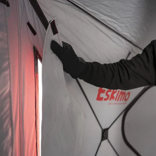 Vista 9 de Eskimo Outbreak Portable Pop-Up Ice Fishing Shelter, Stormshield Insulated Fabric, No Trip Door, Durable Hub Design, Deluxe Tie Downs