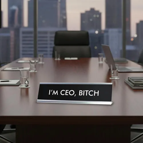 Vista 4 de Signs ByLITA Letrero de escritorio con texto en inglés "I'M CEO, BITCH