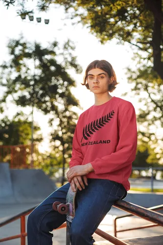 Vista 8 de Pop Threads New Zealand Rugby Fern Graphic Tee for Adults Rugby Tshirt Unisex