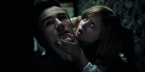 Vista 5 de Ouija Origin of Evil (Blu-ray + Digital Download) 2016