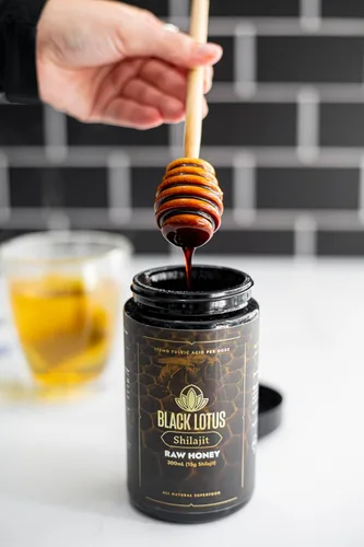 Vista 2 de Black Lotus Pure Shilajit - Tintura líquida de miel cruda de resina, 10.1 fl oz, 100% Shilajit natural puro para hombres y mujeres, aminoácidos, 175