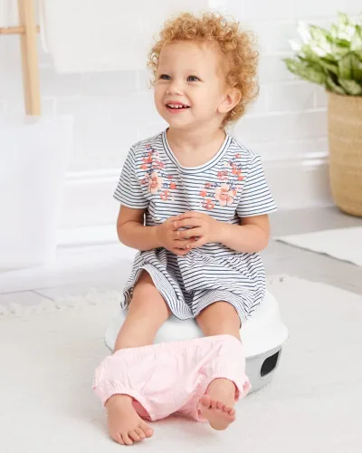 Vista 11 de Skip Hop Go Time - Asiento de orinal 3 en 1 multietapa, color blanco/gris