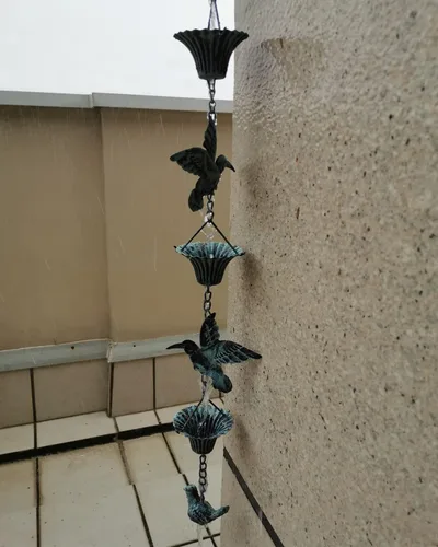 Vista 5 de Cadena de lluvia de 8.5 pies, cadenas de lluvia de colibrí y taza Azul Pájaro