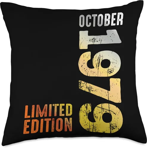 Vista 4 de Since October 1979 Retro 1979 Vintage 1979 October Throw Pillow