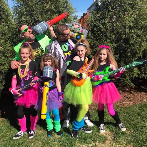 Vista 7 de Novelty Place 12 guitarras inflables para niños, 35 pulgadas, guitarras eléctricas inflables de 35 pulgadas, colores surtidos, juguete de guitarra