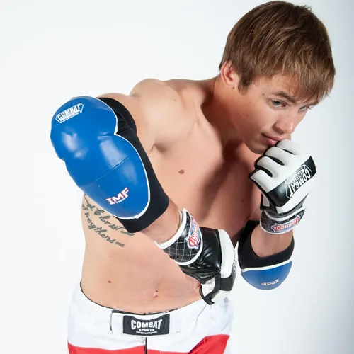 Vista 2 de Combat Sports Coderas llamativas Advanced IMF Tech™